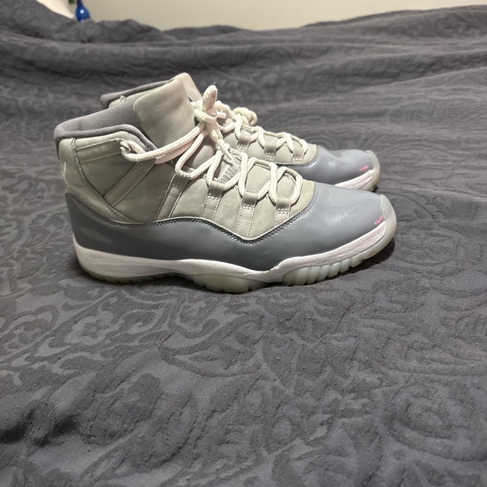 Jordan Sneakers Gray and White
